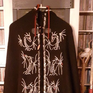 Medieval/fantasy cloak