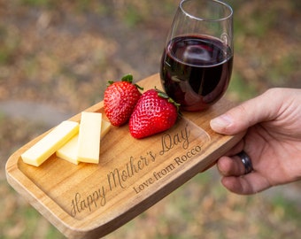 Mum's Engraved Board & Wine Holder -Personalised Mini Cheese and Wine Board, Custom Message, Snack Board, Wine and Cheese, Mother's Day