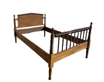 Beautiful Jenny Lind Spool Antique Bed