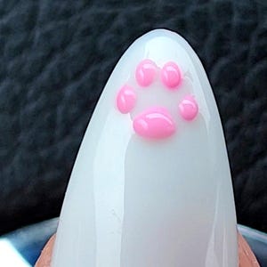 kitty paw nails