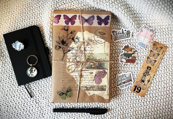 Blind Date With a Book – Historical Fiction Novel - Surprise, Mystery Book & Bookish Gifts