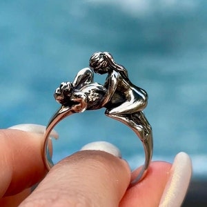 Lovers' Pose-ring: intrigerende en unieke sieraden voor koppels
