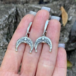 Halvmåneörhängen – Lunulaörhängen i sterlingsilver – Handgjorda vikingasmycken – Boho Celestial Moon-tillbehör