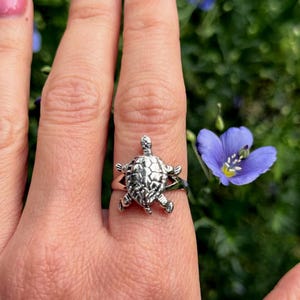 Sterling Silver Turtle Ring – Ocean Beach Jewelry, Boho Sea Animal Ring, Adjustable Silver Ring with Moving Elements