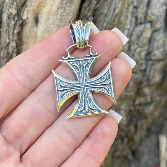 Knights Templar Crusader Necklace Silver Bronze Iron Cross