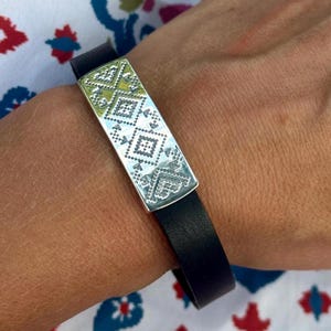 Ukrainian embroidery leather bracelet with ukraine ornament vyshyvanka