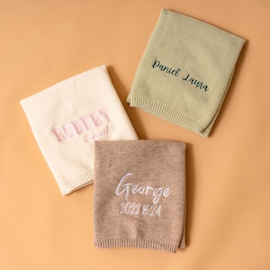 Personalizowany kocyk dla dziecka, prezent na baby shower, prezent dla noworodka, spersonalizowany haftowany kocyk z imieniem, kocyk do wózka, miękka oddychająca bawełna