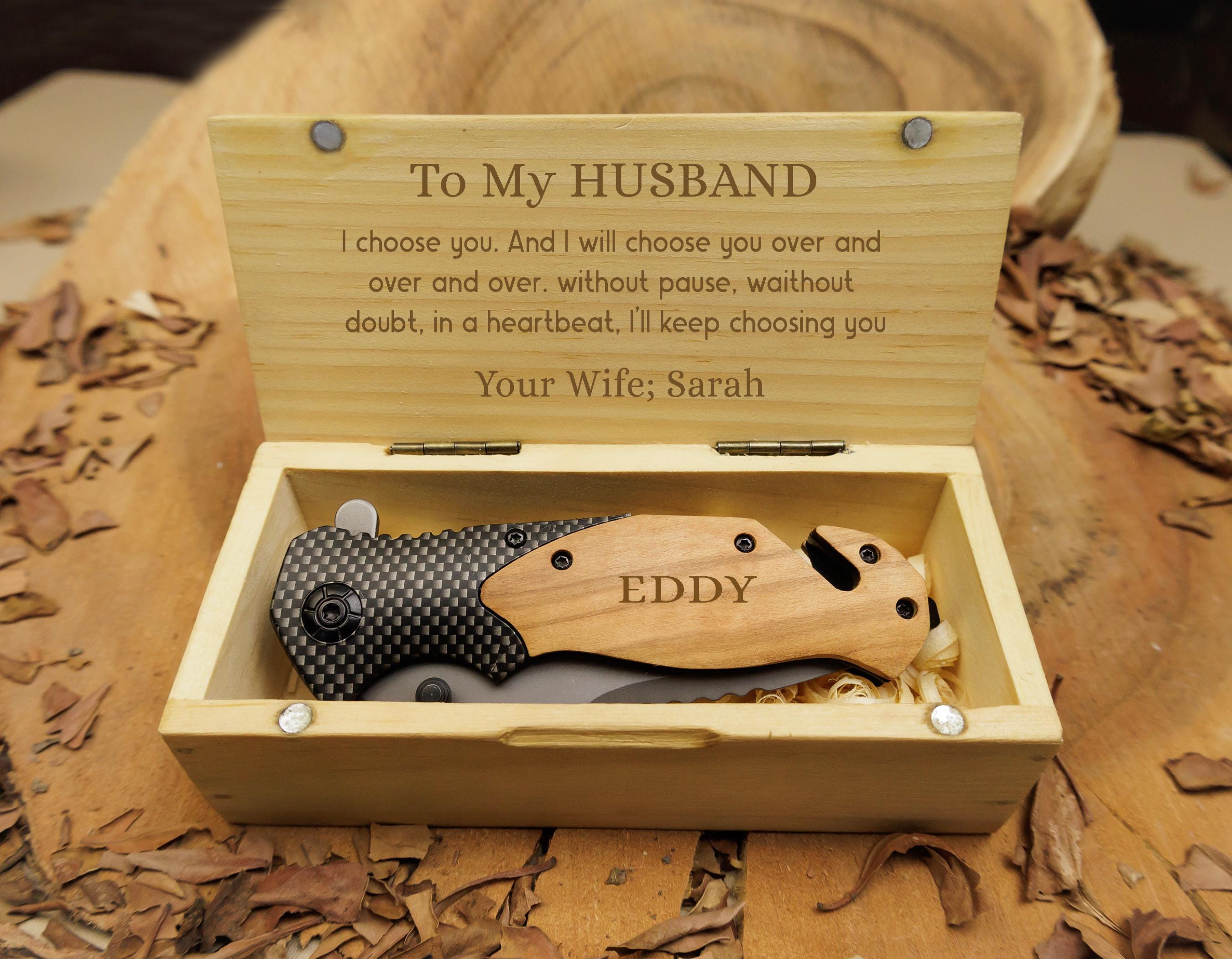 Engraved Pocket Knife for Groomsmen Proposal | Custom Gift with Wooden Box | gift-for-him -personable gift for Husband, Boyfriend or Father