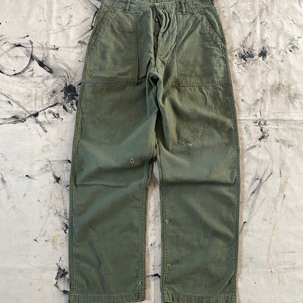 Waist32" Vintage 1950's US Army Cotton Sateen Utility Trousers, Baker Pants, OG-107, Olive Green, Made In USA.