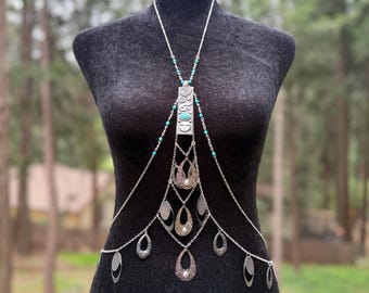 Handgemaakte geüpcycled bodyketting, turquoise boho bikini-sieradenharnas
