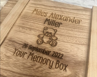 Grote houten gepersonaliseerde babyherinneringsdoos | Geheugenbox | gepersonaliseerde herinneringsdoos | Houten babygeheugendoos | Aandenken doos