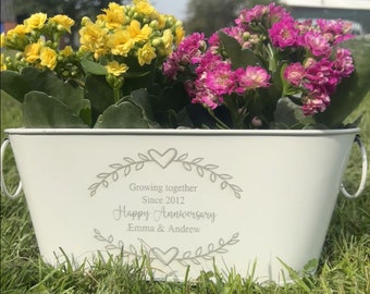 Personalised metal flower planter | gifts for her | Garden lover | gift idea | metal planter | flowers | personalised | gardening kits