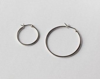 Circular Chic Hoops: Silver 925 Earrings in Two Sizes - Elevate Your Everyday Style with Modern Elegance. Perfect Gift for a Timeless Look.