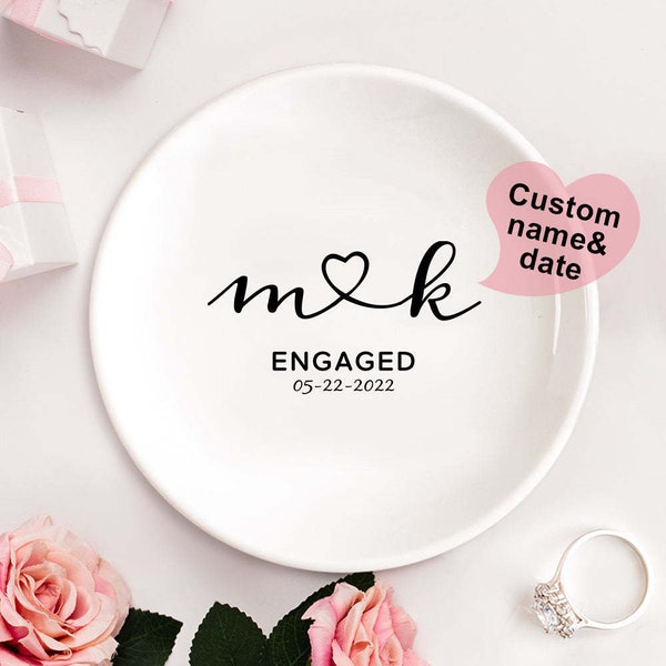 Personalized Engagement Ring Dish, Custom Wedding Ring Dish, Ceramic Jewelry Dish Ring Holder, Bridesmaid Gift, Wedding Gift, Gift for Bride