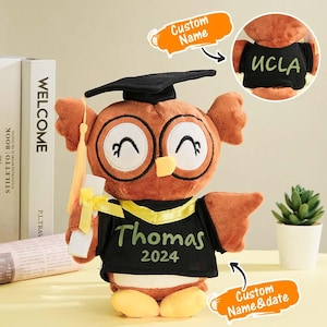 Búho de peluche personalizado para graduación, regalo de graduación personalizado, regalo personalizado para graduado, búho de peluche personalizado para graduación, birrete de graduación con diploma.