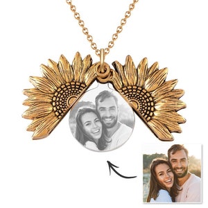 Custom Photo Sunflower Locket Necklace, Mothers Day Gift, Custom Jewelry Gift, Personalized Sunflower Necklace, Gift for Mom Grandma Wife