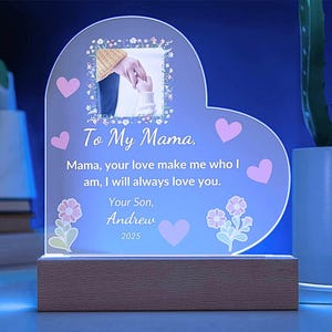 Personalisierte herzförmige LED-Plakette - ""To My Mama"" - Benutzerdefiniertes Geschenk vom Sohn zum ersten Muttertag, Geburtstag oder Gedenkandenken."