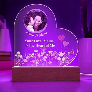 Personalisierte Herz-LED-Acrylplakette, individuelles Fotogeschenk für Mutter von Sohn oder Tochter - Muttertagsandenken, Geburtstagsgeschenk, Wildblume