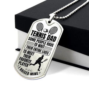 Tennis vader gegraveerde dogtag-ketting – I Raised Mine Dog Tag, cadeau voor vader, Vaderdagsieraden, militaire ketting