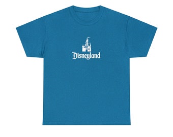 Disneyland Castle T-shirt crème, grijs, oranje, geel, groen, zwart, blauw, roze unisex katoenen T-shirt