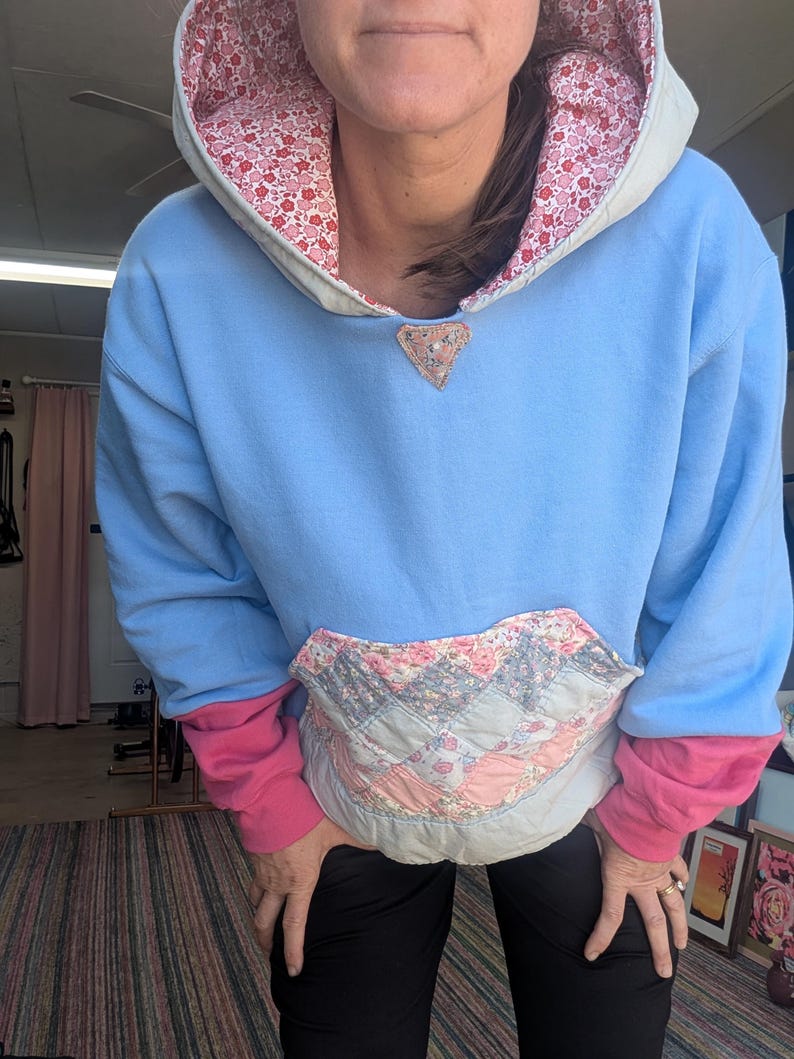 Vintage Quilt TN Sweatshirt - Beige main image 0