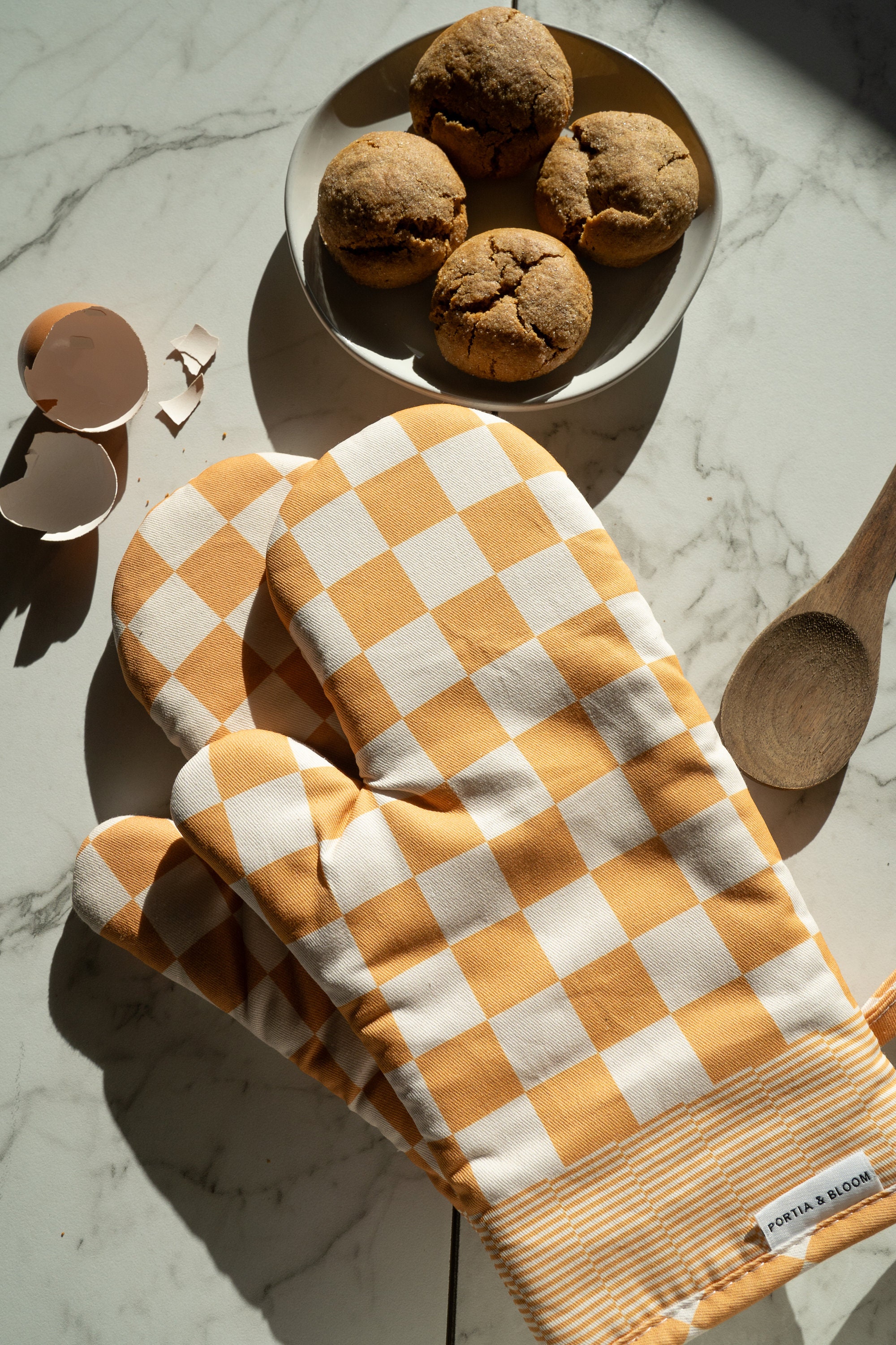 Organic Cotton Oven Mitts On Sale - A Greener Kitchen