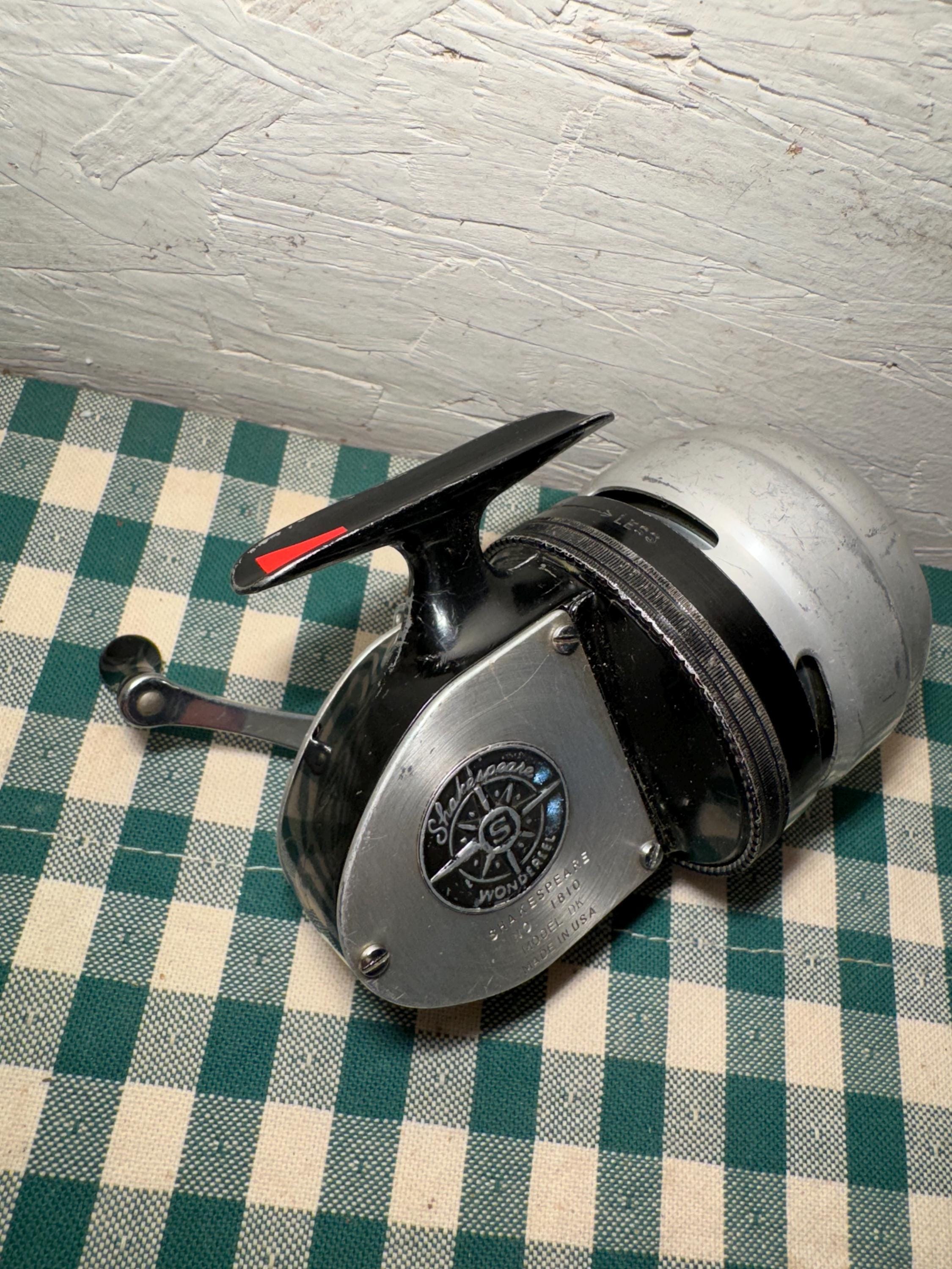 Spincast Reel Shakespeare 1810 Fishing Reel Pflueger Underspin