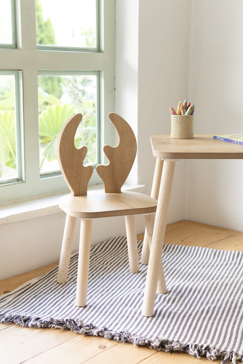 Table et chaises en bois Montessori pour enfants, cadeau de chaise de cerf pour enfants, en bois de haute qualité, ensemble table et chaises pour enfants, table d'activité image 9