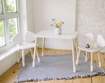 Montessori Handmade Hochwertiger Holztisch und White Mickey 2 Stuhl für Kinder,Geschenk für Kinder