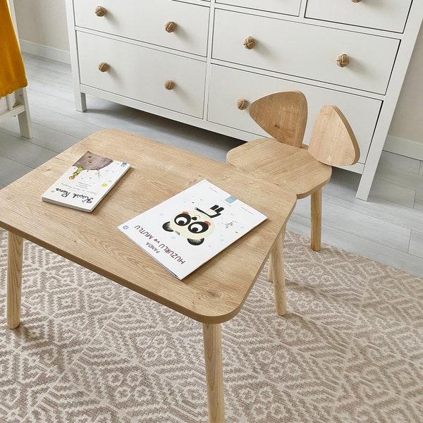 Table en bois Montessori personnalisée Mouse et 2 chaises pour enfants, table pour enfants de haute qualité avec chaises, groupe de sièges pour enfants