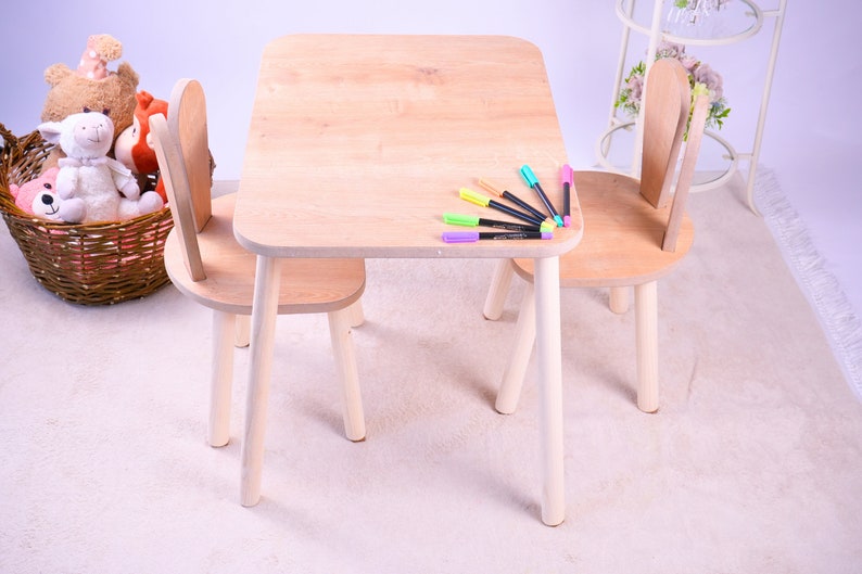 Table en bois personnalisée pour enfants Montessori et 2 chaises pour enfants-chaise de lapin, en bois de haute qualité ensemble de table et de chaises pour enfants image 7
