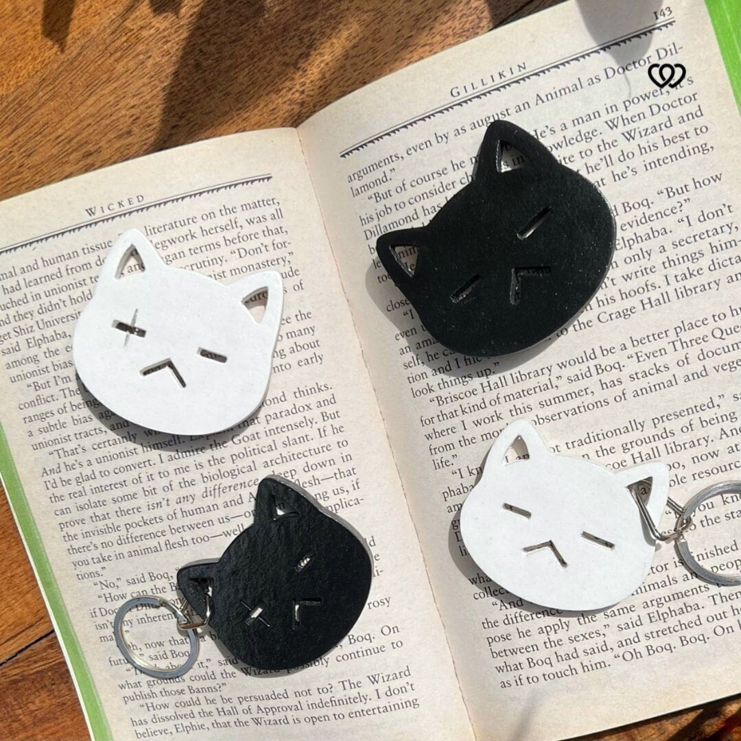 格安新品  BTS SUGA Yoongi Agust D Cat Wooden Keychain & Magnet, With 小物