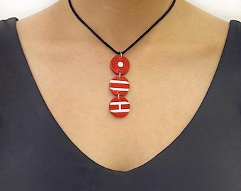 Global Pop Wooden Cord Necklace Tour Concert Outfit Funky Charm Kpop Bangtan Army Gift Accessories Fashion Decor Cute Fun