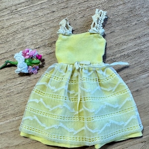 Vintage Yellow dress and flowers for Skipper by Mattel