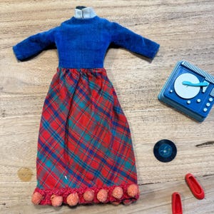 Skipper by Mattel vintage party dress with disc player