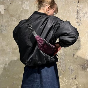Sac à main bordeaux en patchwork - sac banane Washpapa, sac ceinture urbain et sac à main
