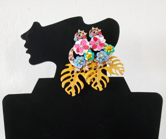 Tropical Chic Earrings View 2