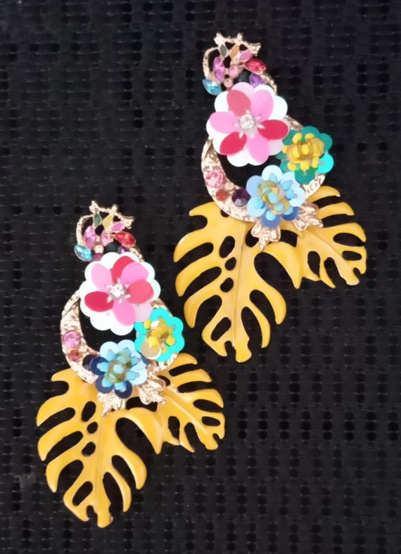 Tropical Chic Earrings View 4