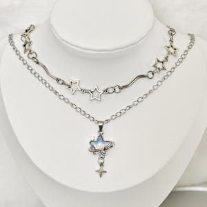 QUASAR FLOW - 2pcs Layered Necklace Set, Hollow Star Choker & Holographic Color Shifting Planet Star Pendant, Y2K Jewelry | HGH Handmade