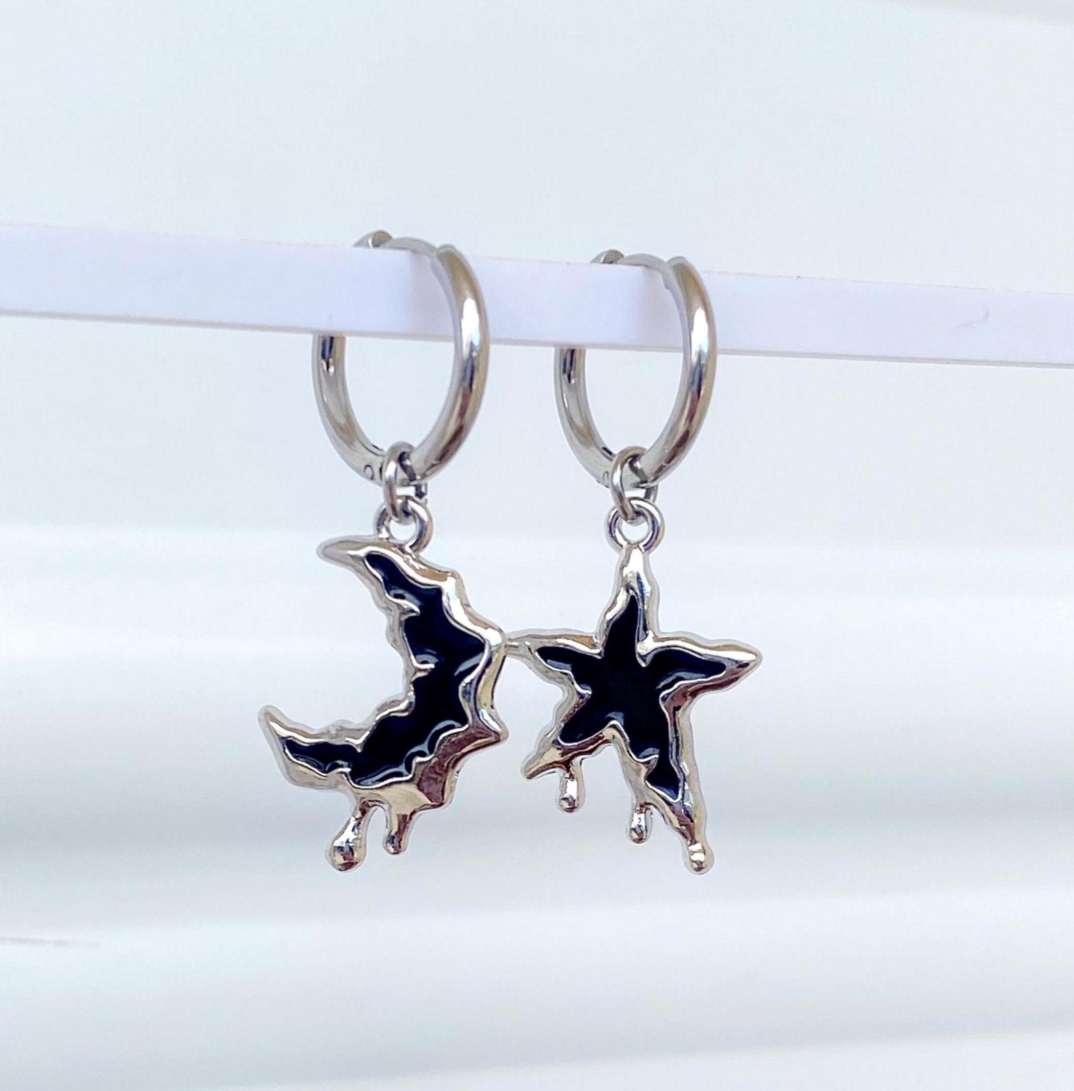Boucles D'oreilles Style Gothique Métal Vieilli Argenté Avec Strass Bleu Turquoise
