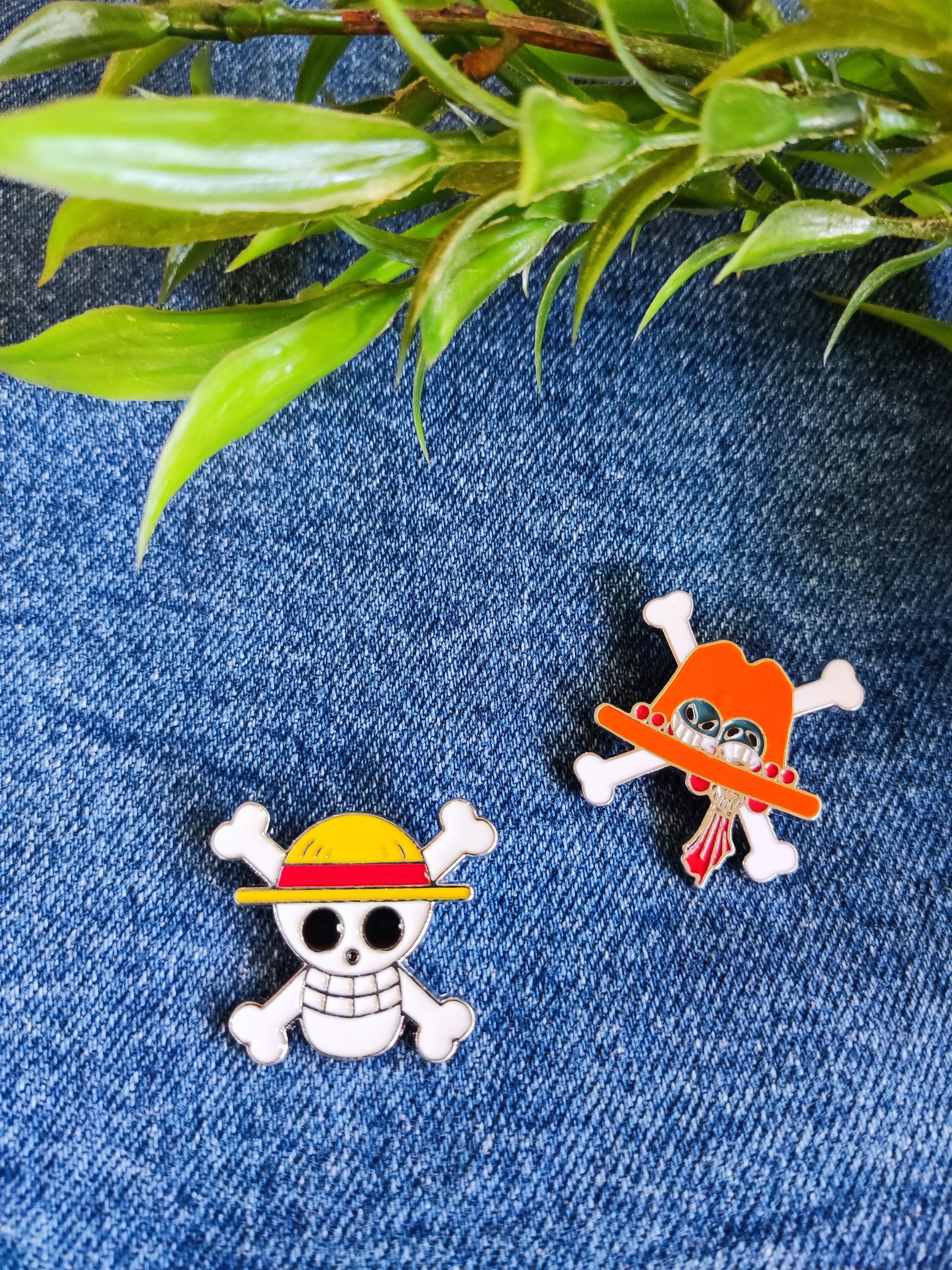 One Piece 'Luffy  Skull Pirate' Enamel Pin - Distinct Pins