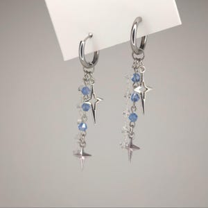 Y2K-Sternohrringe, schillernde blaue Perlensternohrringe, himmlischer Schmuck, süße blaue Sternohrringe, pastellfarbenes Y2K-Geschenk