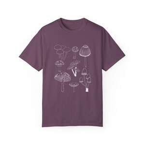 Pilz Comfort Colors Shirt, Cottagecore T-Shirt, Geschenk für Gärtner und Naturliebhaber Bild 7