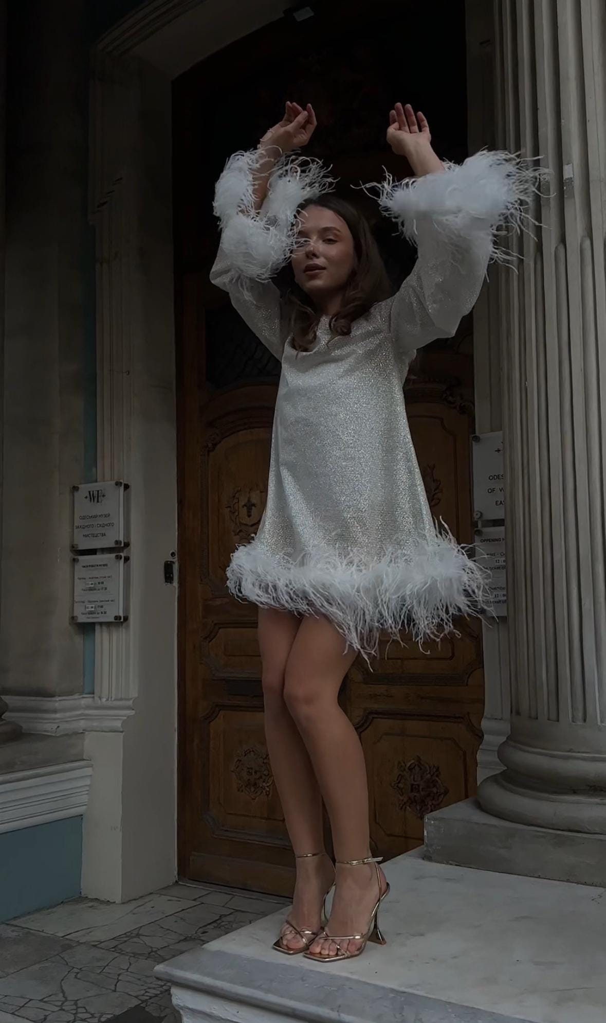 Robe à paillettes plume Canada