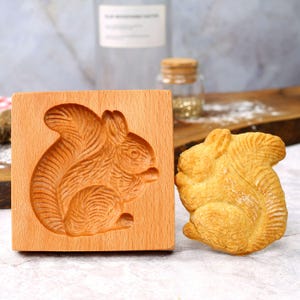 Wooden Squirrel Cookie Mold: Christmas Cookie Stamp