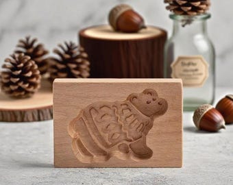 Polar Bear Cookie Mold: Wooden Cookie Baking Tool