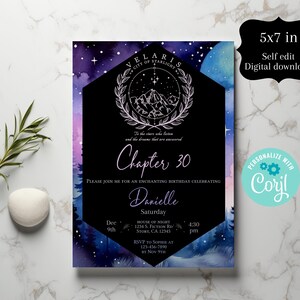Pode incluir: Um convite imprimível de 12,7 x 17,8 cm para uma festa de aniversário de 30 anos. O convite apresenta um fundo de aquarela com um céu noturno estrelado, uma lua e uma cena de floresta. O texto do convite diz "Capítulo 30" e "Danielle".