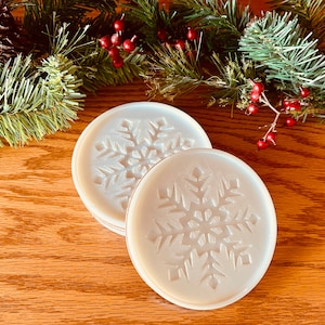 Snowflake Christmas Coasters with Holder | Holiday Decor | Home Decor | Gift Giving Ideas | Pearly White | 3D Printed Coasters