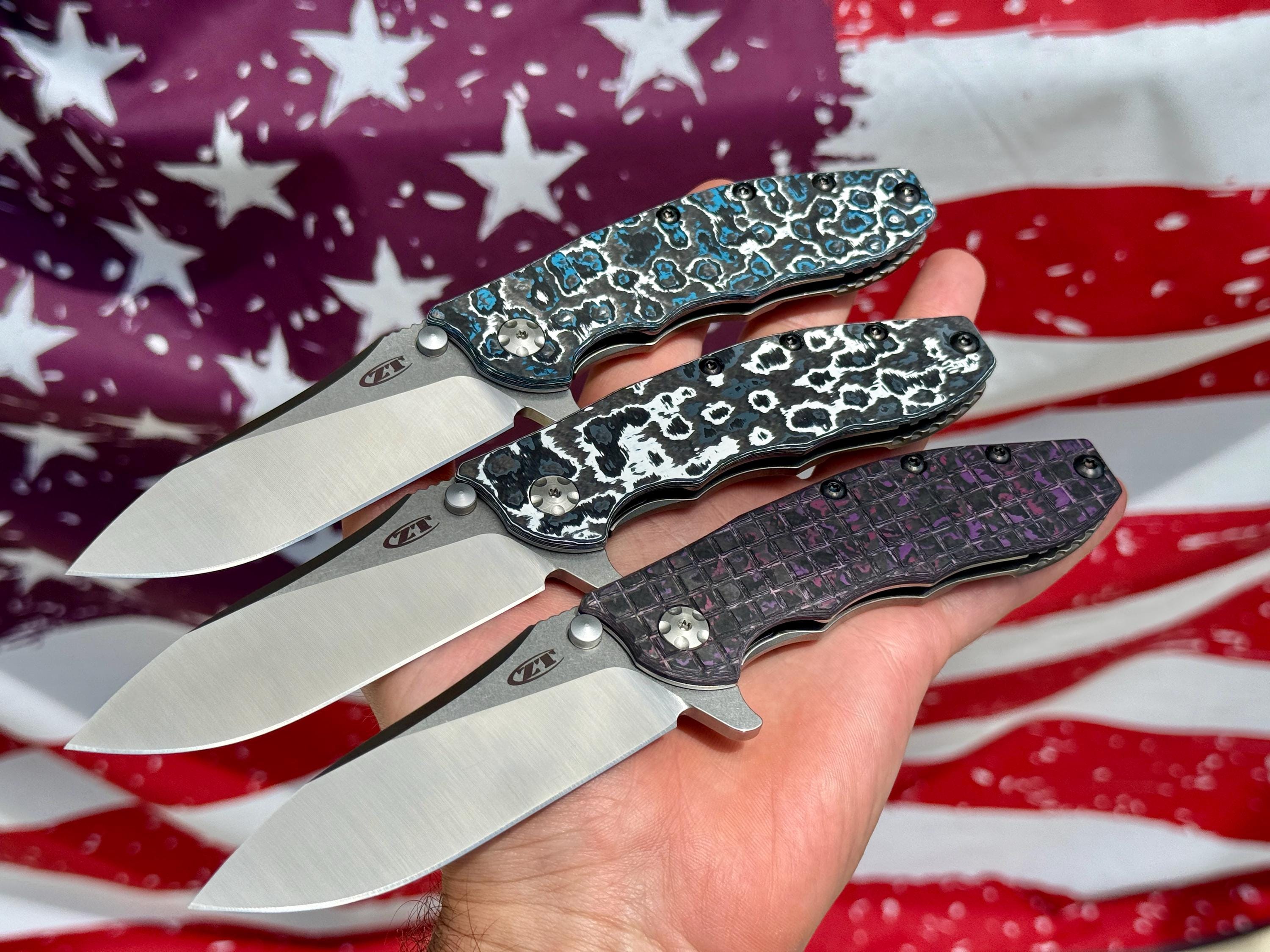 Zero Tolerance ZT0562 + Custom Exotic FATCARBON Scale! Gorgeous 1