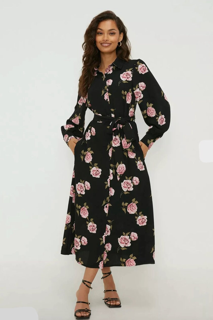open lace back dress Red Midi Dress  Lilli Jahilo